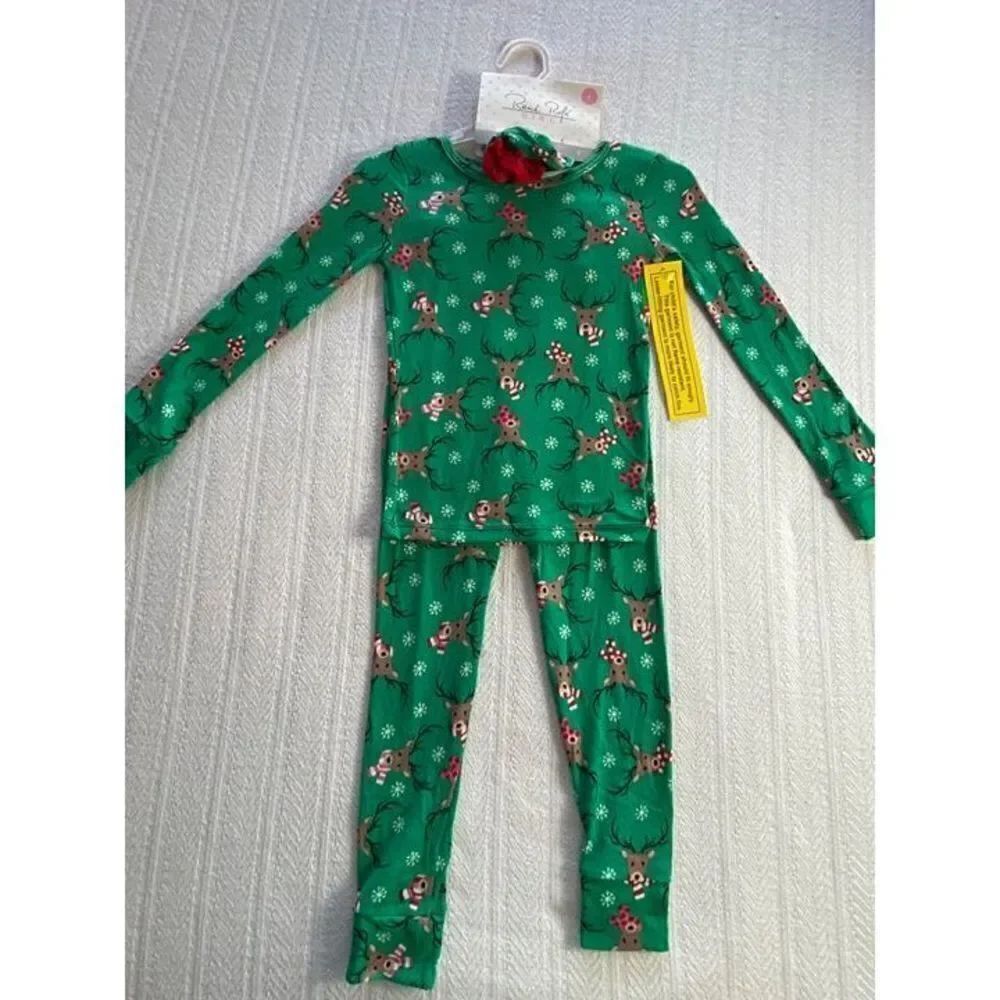 René Rofé Girl SIZE 10 Green & Red Reindeer Soft & Cozy Pajama & Scrunchie Set